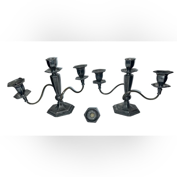 Vintage Rare Meriden Britannia Co. 10” Tall Silverplate Candelabra Pair - Picture 1 of 14